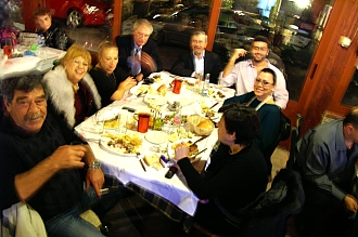 PICT2054 small O GIALOS OSTRIA FAMILY FRIENDS.jpg - 78347 Bytes